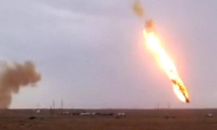 ступень американской ракеты взорвалась над Амурской областью, видео