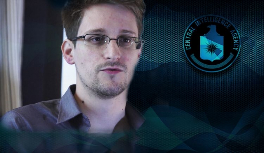 Сноуден: В iPhone встроен чип для слежки